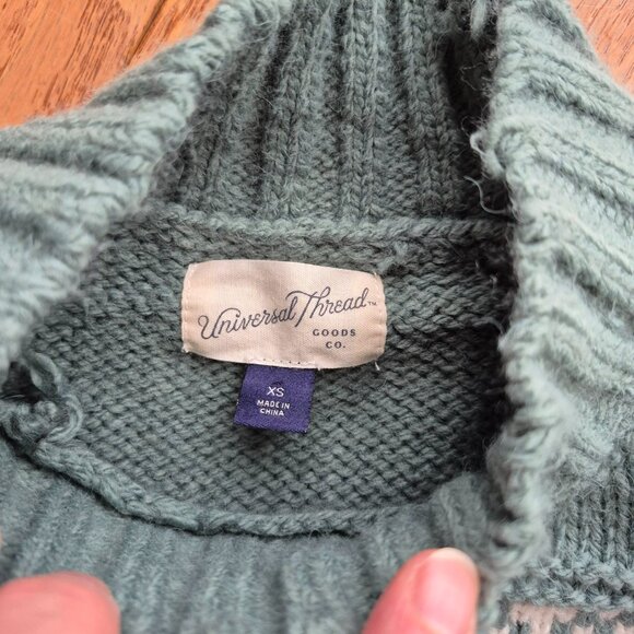 Universal Thread Cozy Alpine Snowflake Mockneck Pullover Sweater Green XS - Picture 3 of 9